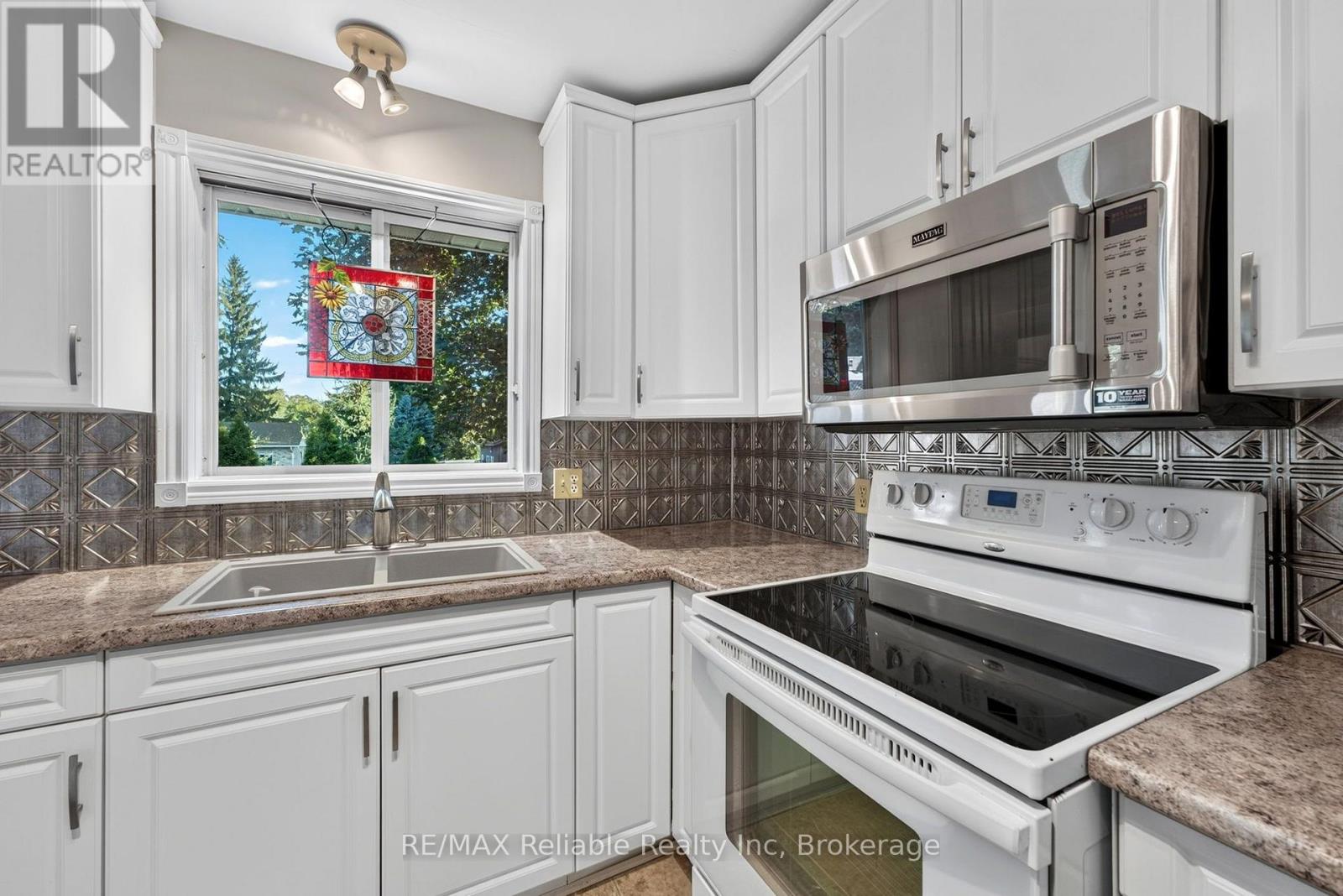 183 SPENCER STREET, Central Huron (Clinton) — photo 12