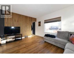7639 21 Street Se, Calgary, AB T2C0V6 Photo 13