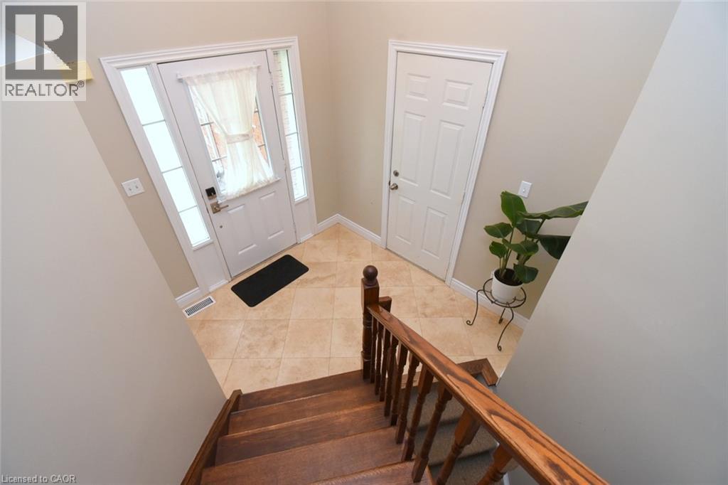 21 GLENGARY Crescent, Caledonia — photo 3