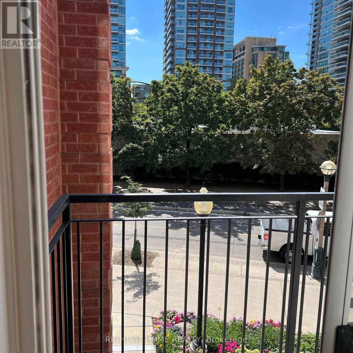 255 - 64 DOURO STREET, Toronto (Niagara) — photo 9
