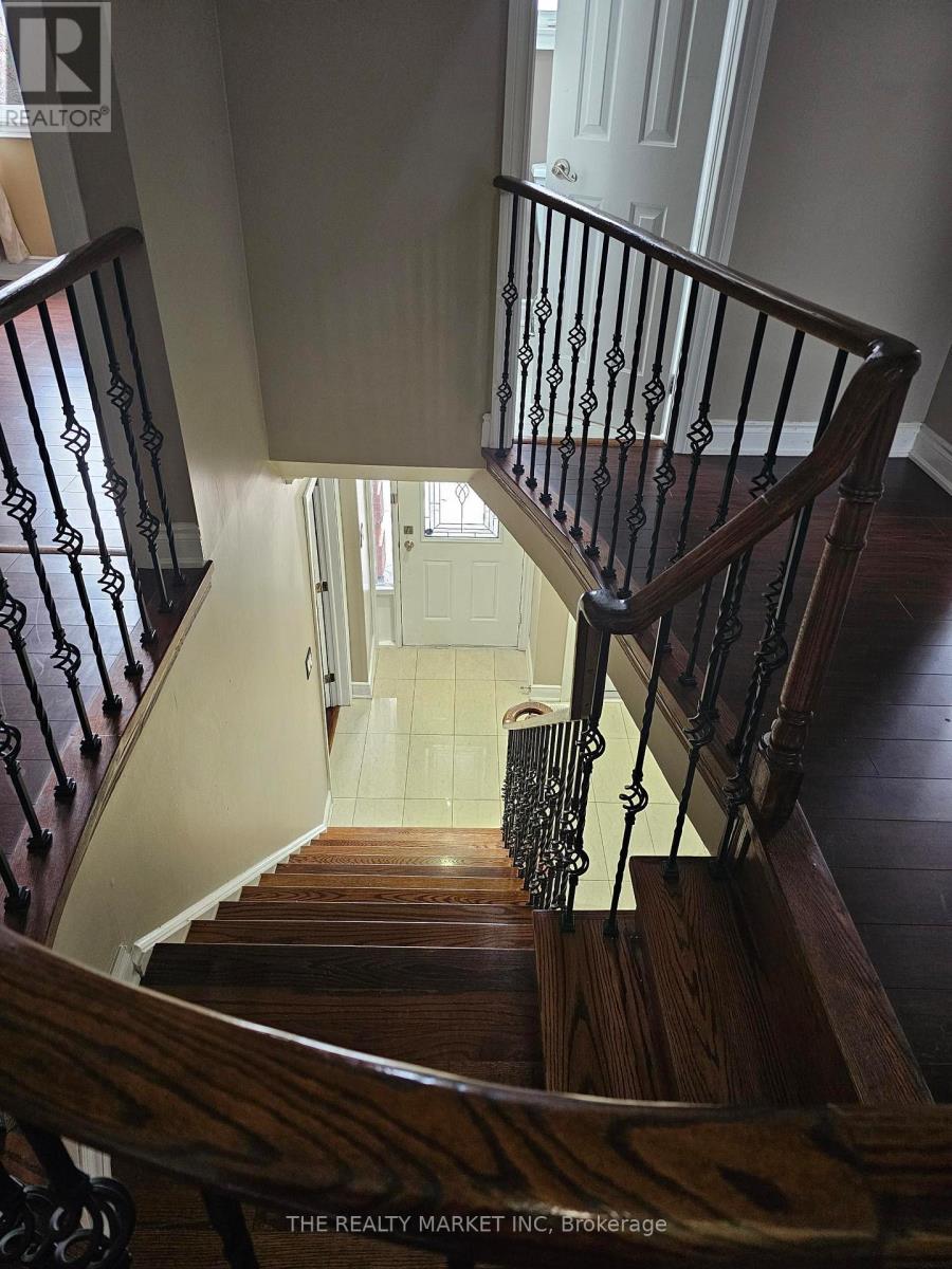 ROOM - 102 WILLIAM STEPHENSON DRIVE, Whitby (Blue Grass Meadows) — photo 6