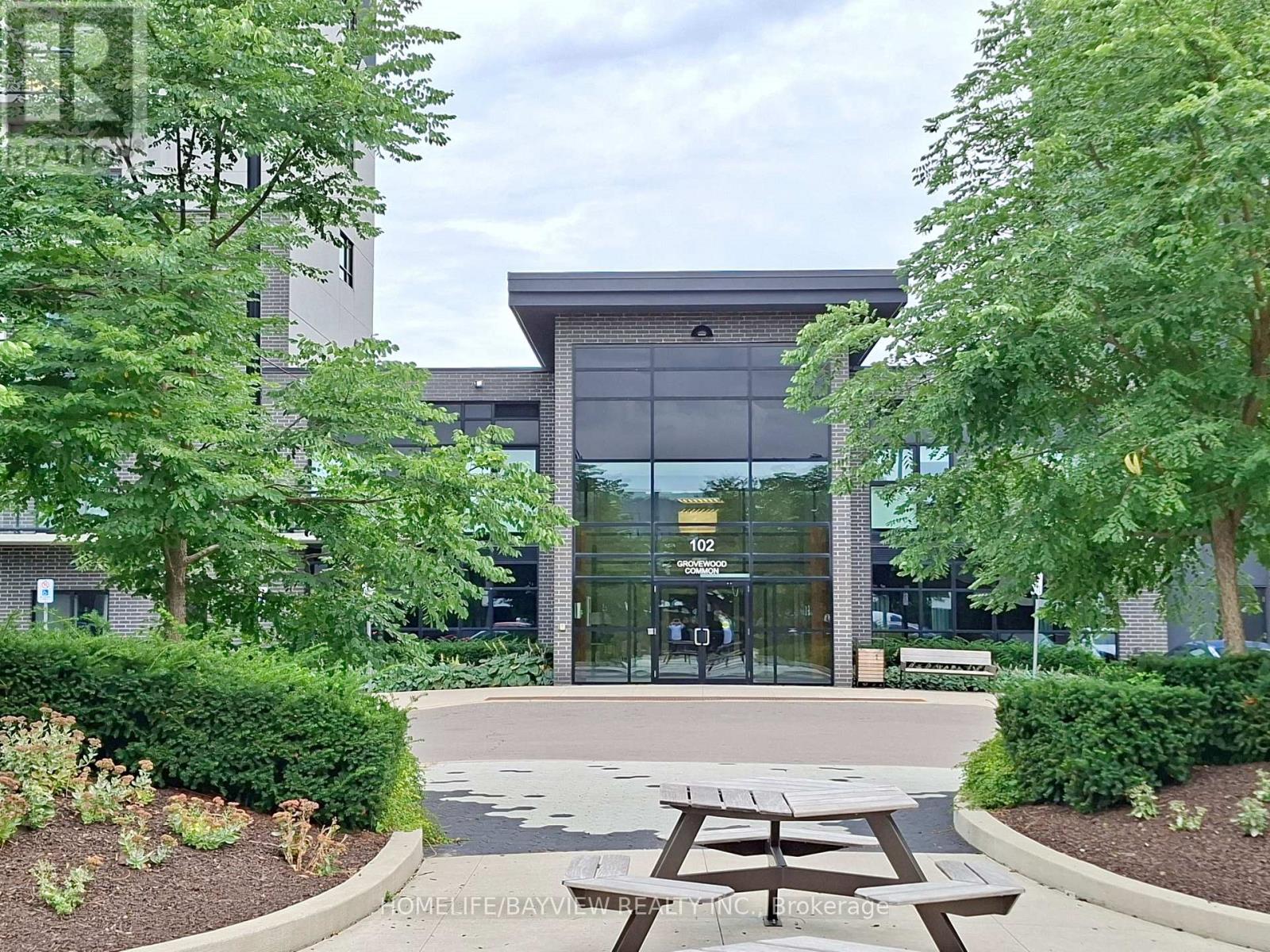 315 - 102 GROVEWOOD COMMON, Oakville (GO Glenorchy) — photo 2