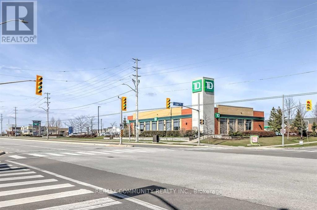 405 - 1105 LEGER WAY, Milton (FO Ford) — photo 2