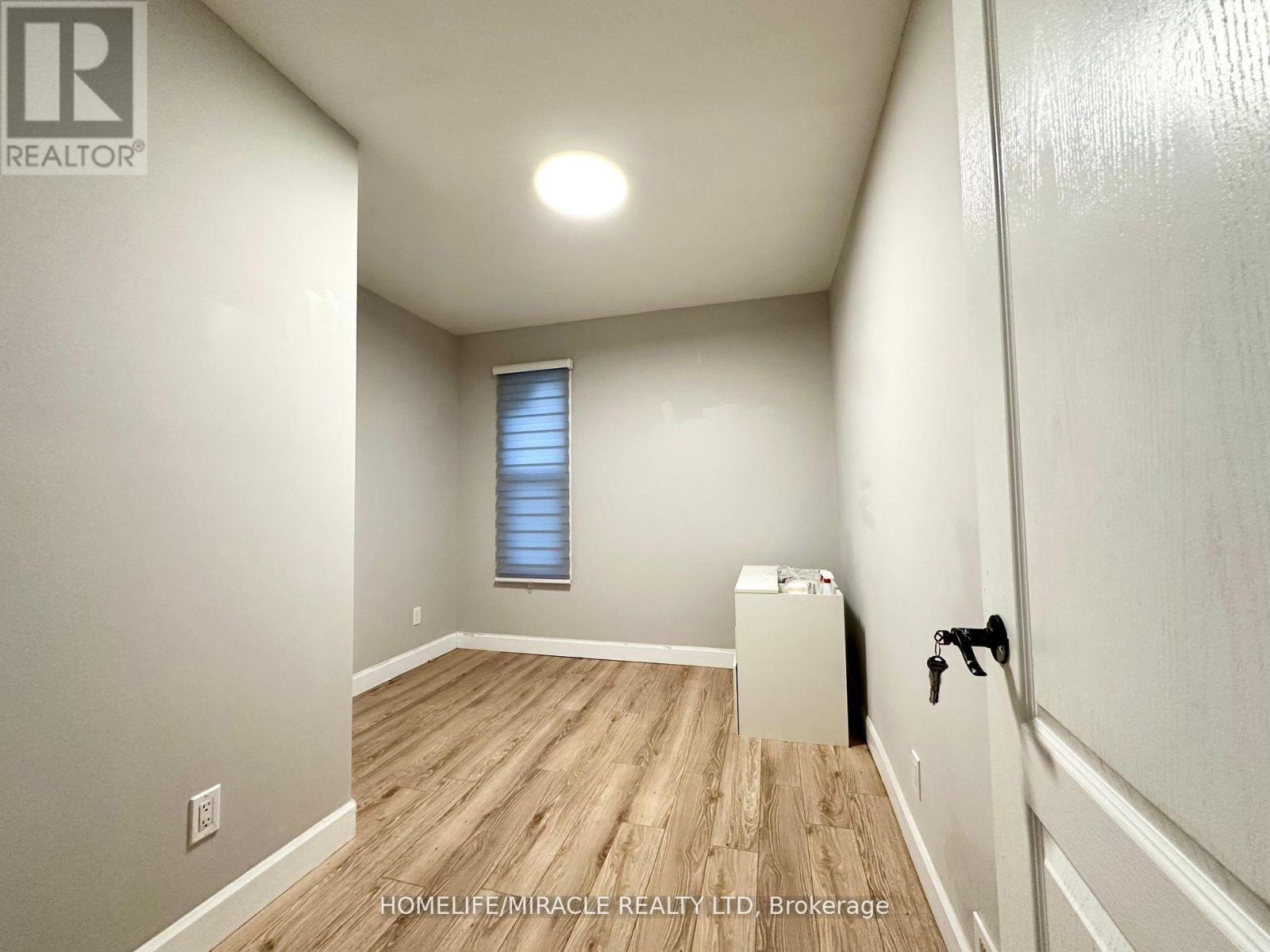 175 BURGAR STREET, Welland (Welland Downtown) — photo 3