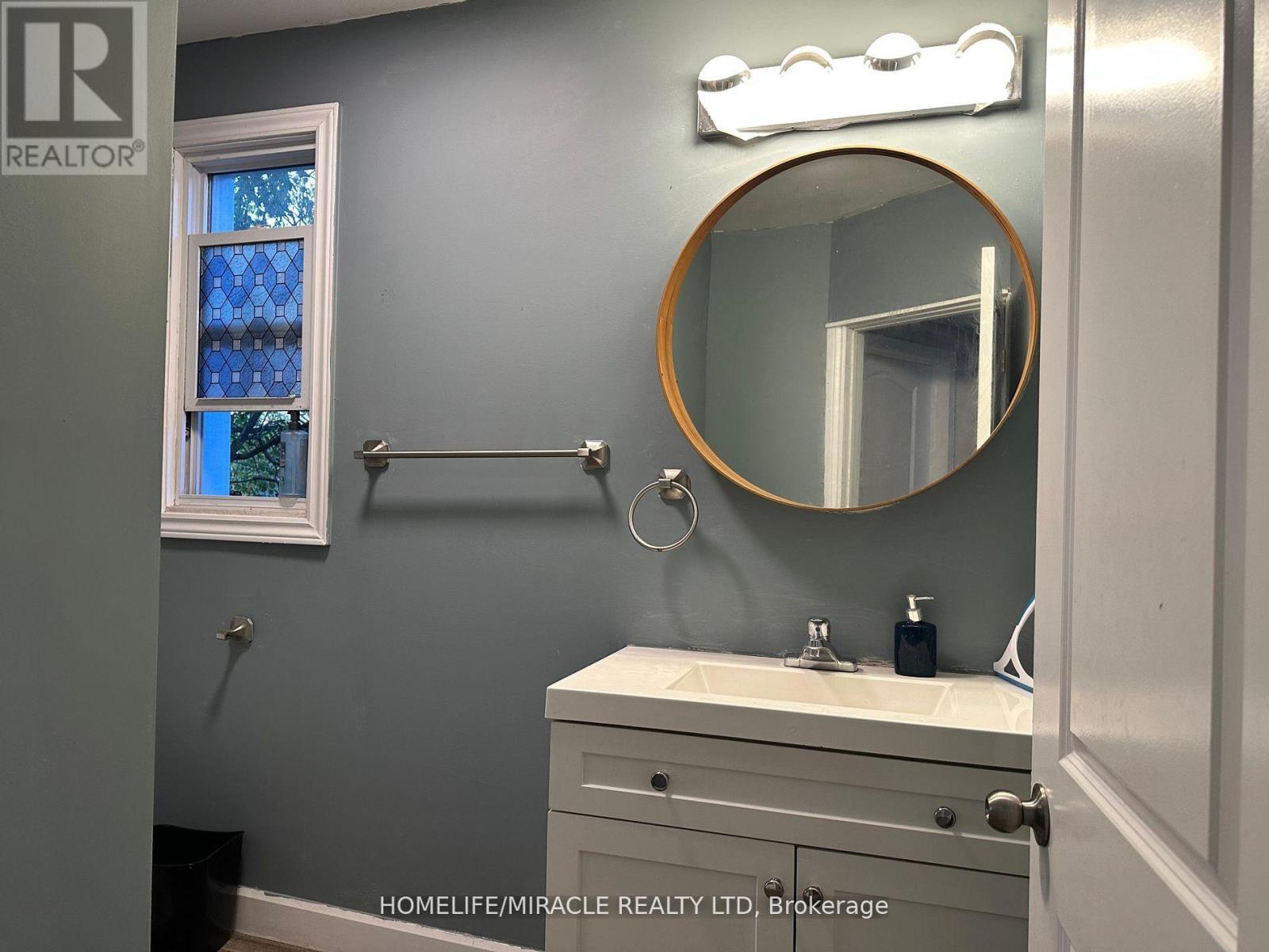 175 BURGAR STREET, Welland (Welland Downtown) — photo 4