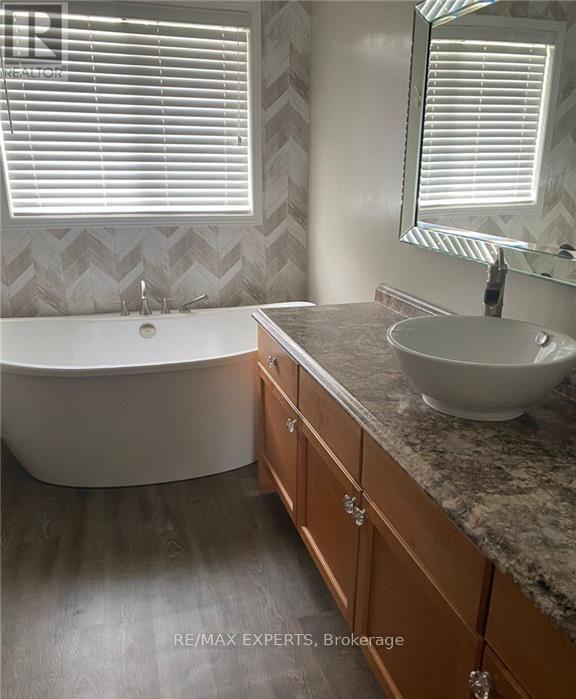 MAIN - 144 MEADOWOAK CRESCENT, London North (North M) — photo 11