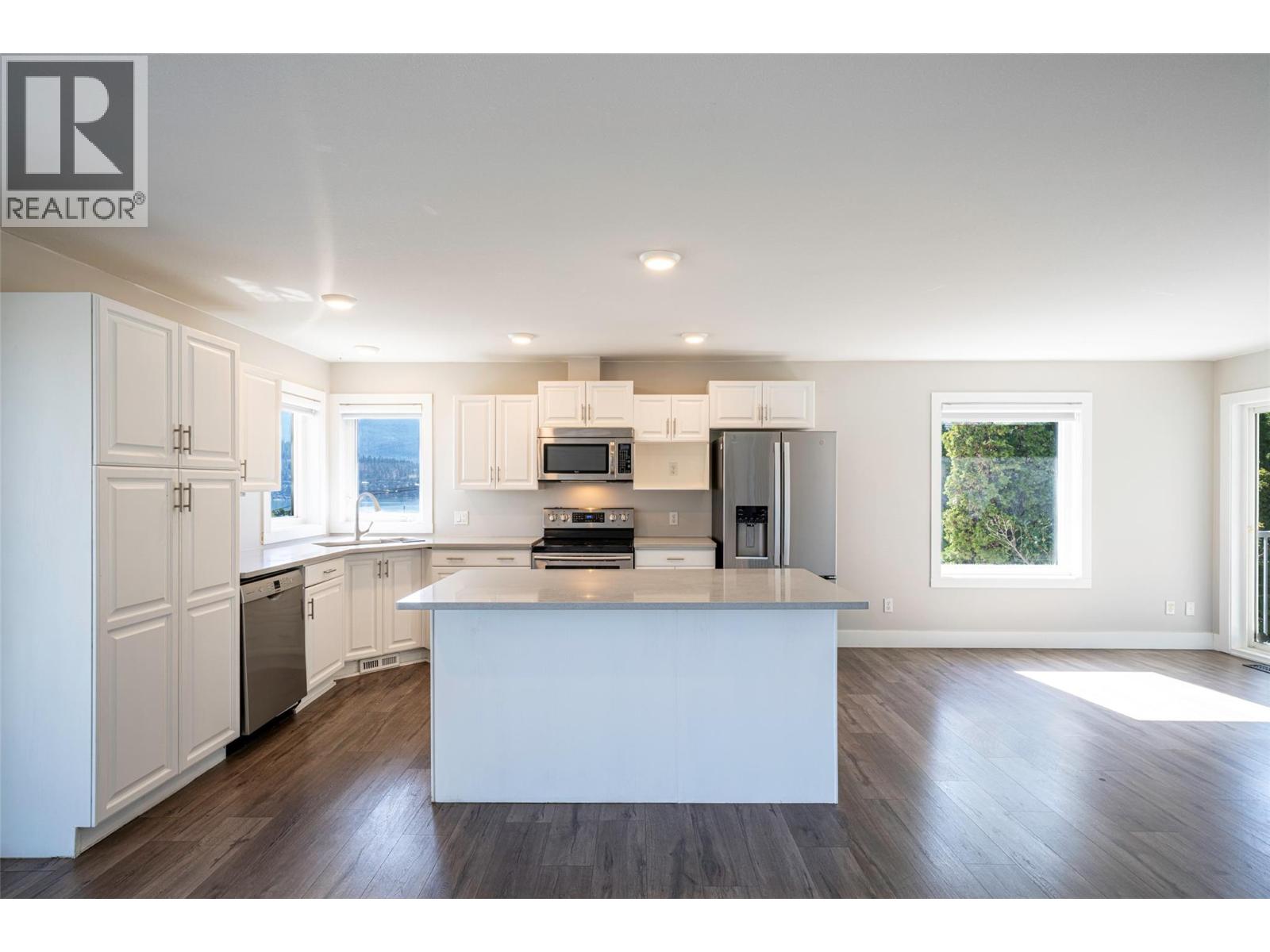 8210 Stoneridge Drive - 26