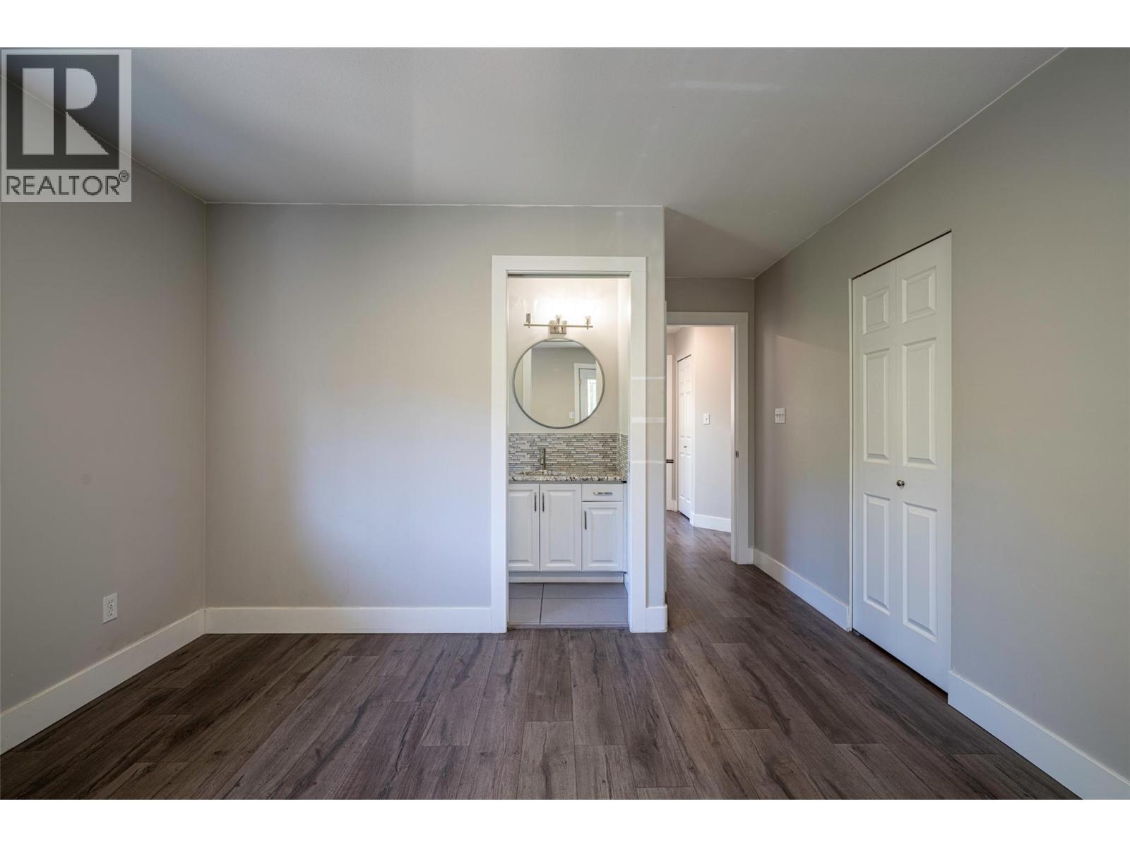 8210 Stoneridge Drive - Image 44