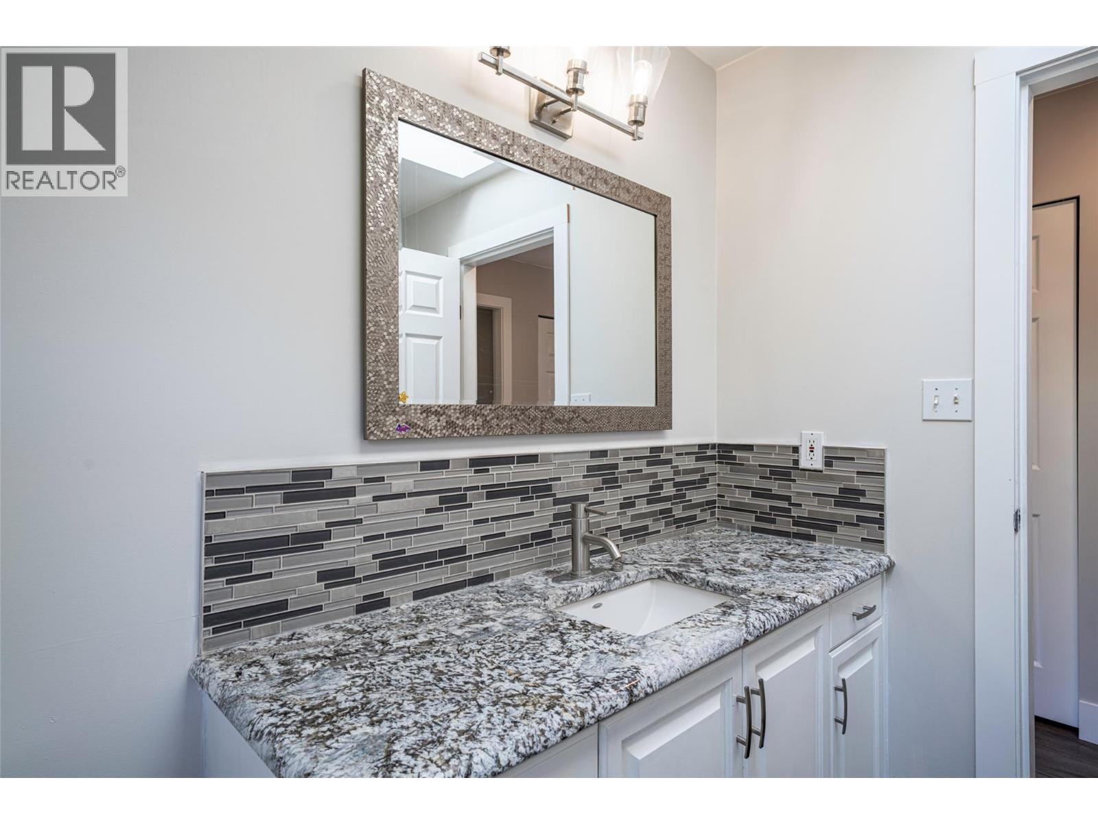 8210 Stoneridge Drive - 39