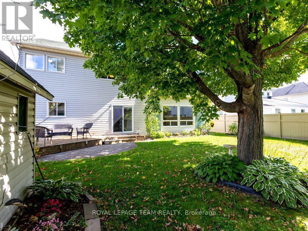 48 DELAMERE DRIVE photo 43