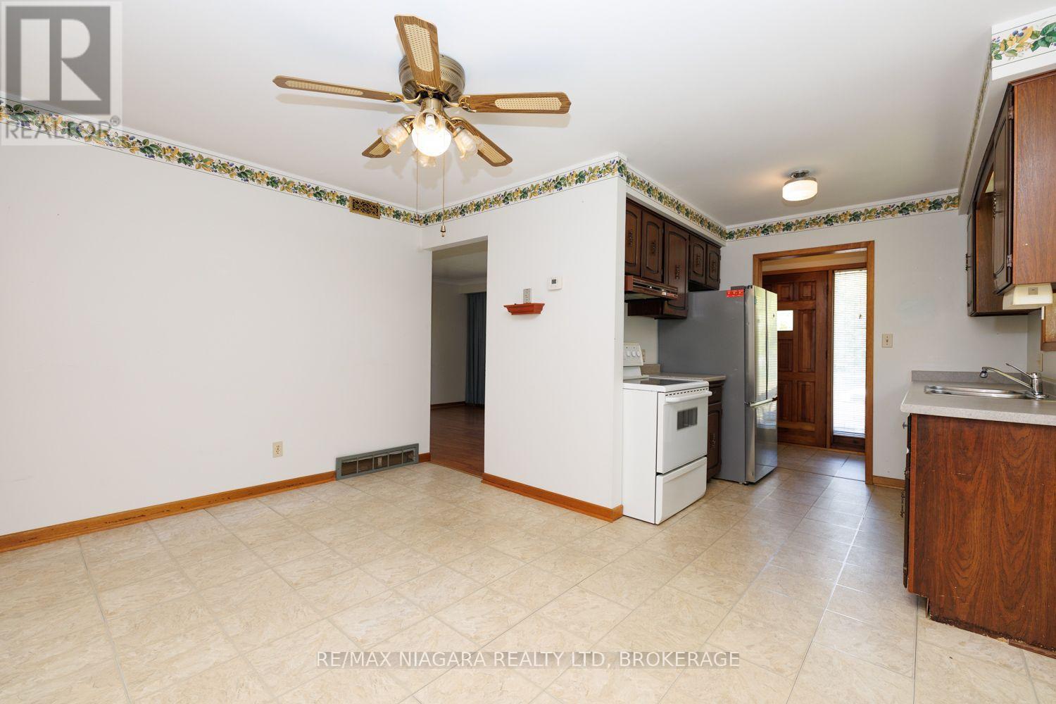 4166 CHIPPAWA PARKWAY, Niagara Falls (Chippawa) — photo 12