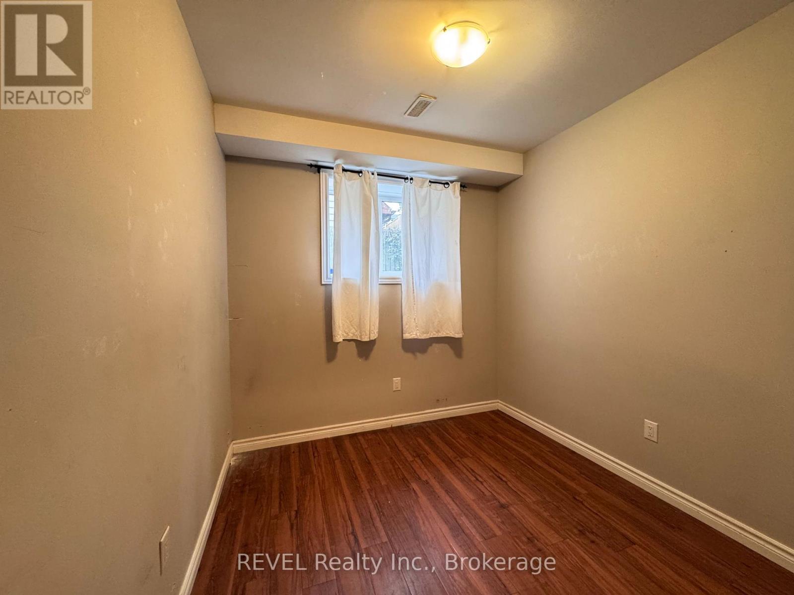 438 MCALPINE AVENUE N, Welland (Welland Downtown) — photo 8