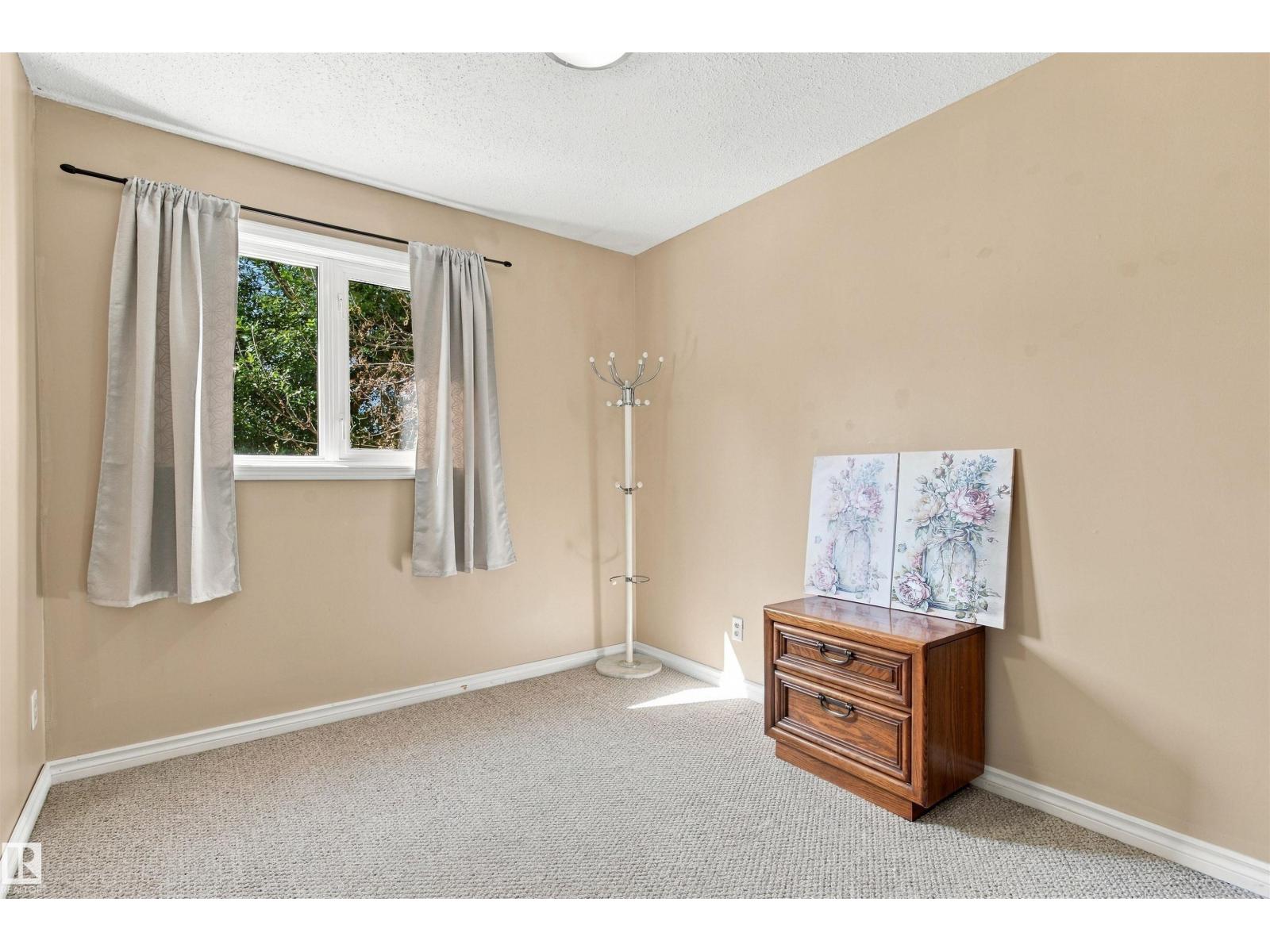 52 BELMEAD GARDENS GD NW - 25