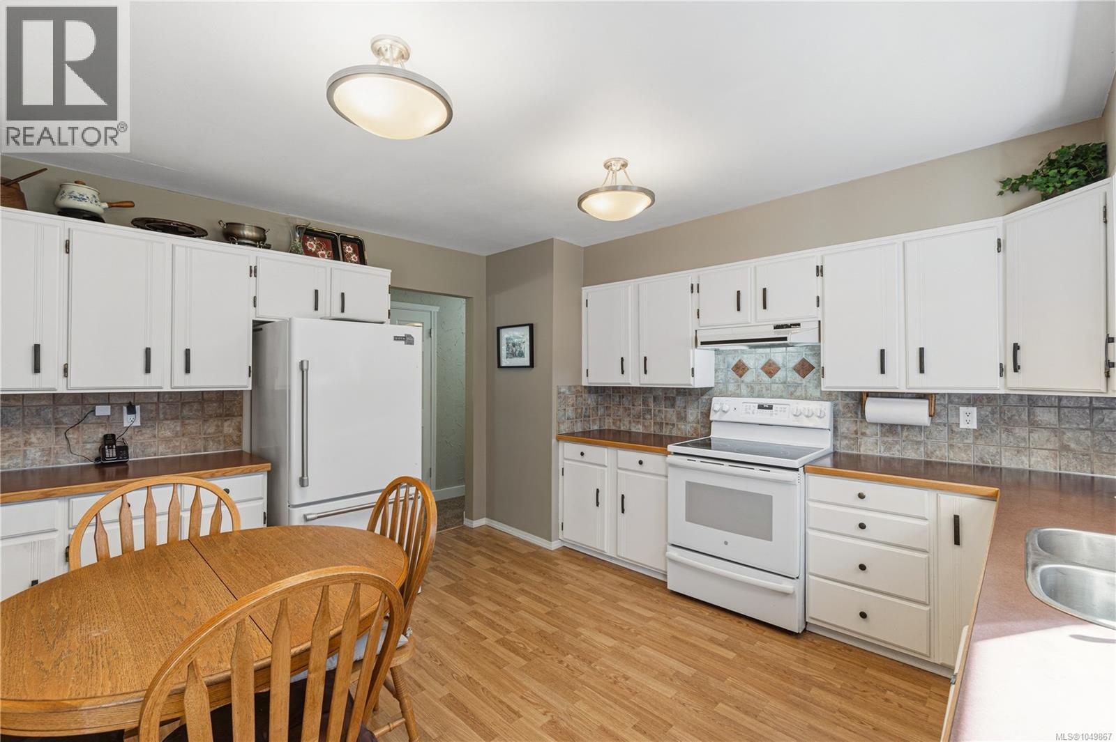 1164 Dobler Rd - Image 6