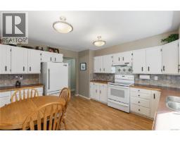 Bathroom - 1164 Dobler Rd, Parksville, BC V9P2C5 Photo 6