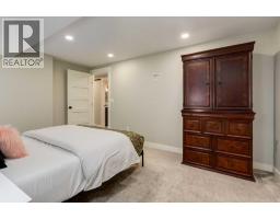 72 Heston Street Nw, Calgary, AB T2K2C1 Photo 35