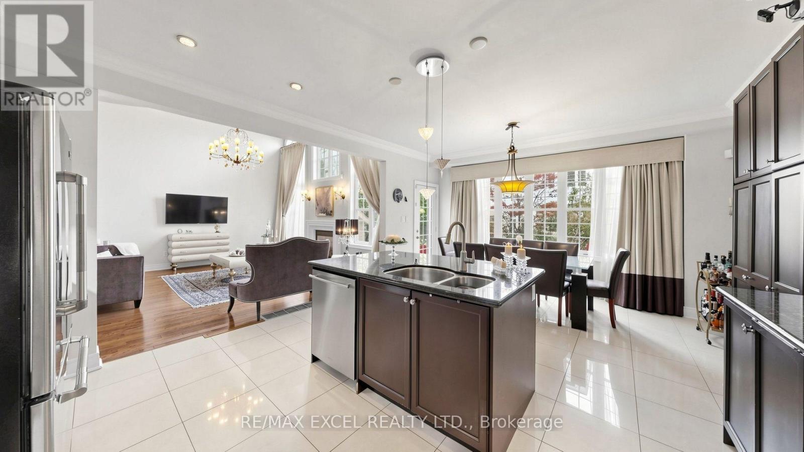 651 VIA ROMANO BOULEVARD - 15