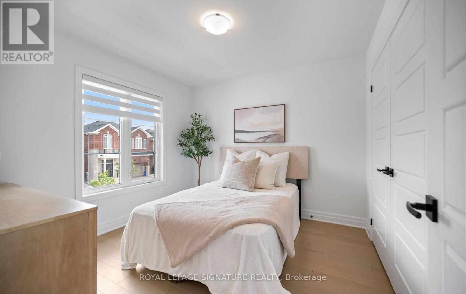 479 VIOLET GATE - Image 24