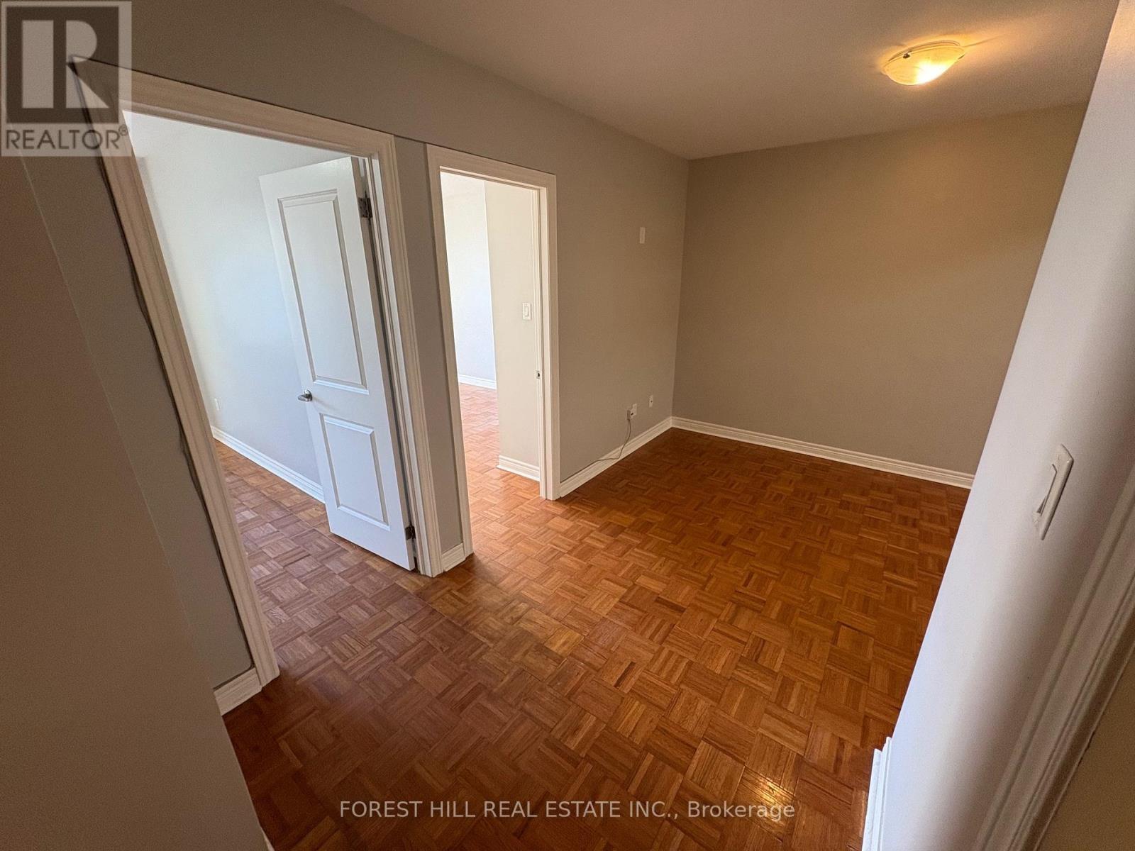 2 - 341 LAKESHORE ROAD E, Oakville (OO Old Oakville) — photo 4