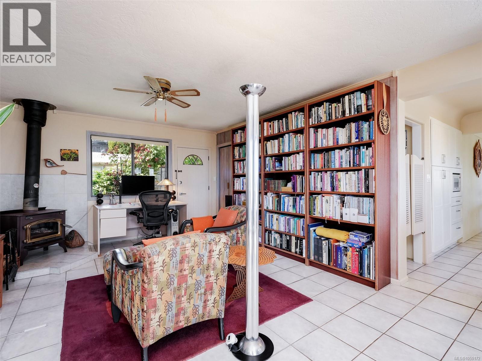 916 Claremont Ave - Image 14