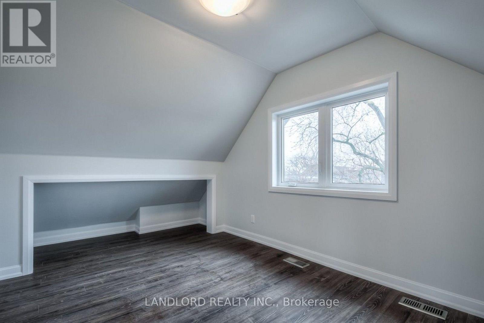 82 PARKWAY AVENUE - 16