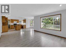 Primary Bedroom - 120 Gleneagles Terrace, Cochrane, AB T4C1W6 Photo 10