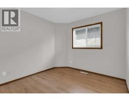 120 Gleneagles Terrace, Cochrane, AB T4C1W6 Photo 38