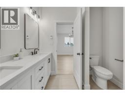 Kitchen - 1948 Woobank Rd, Nanaimo, BC V9X1H4 Photo 11