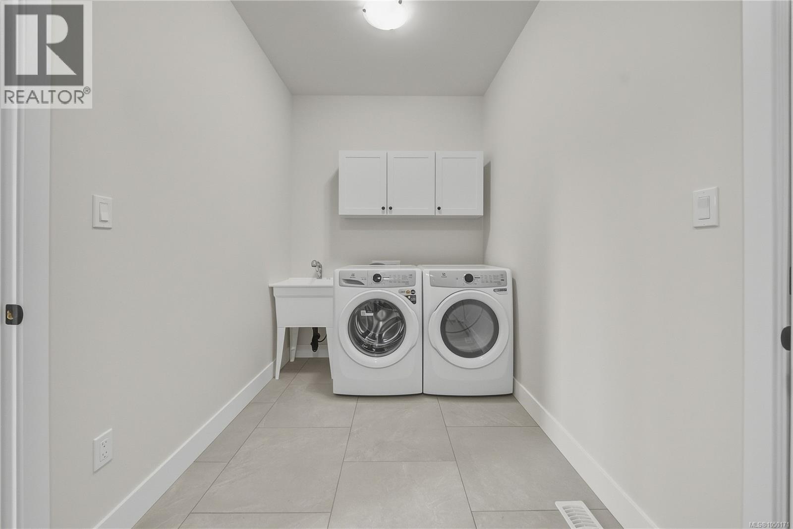 1948 Woobank Rd - 35