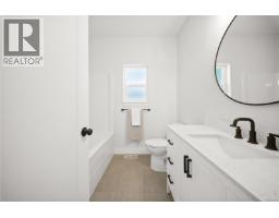 1948 Woobank Rd, Nanaimo, BC V9X1H4 Photo 20