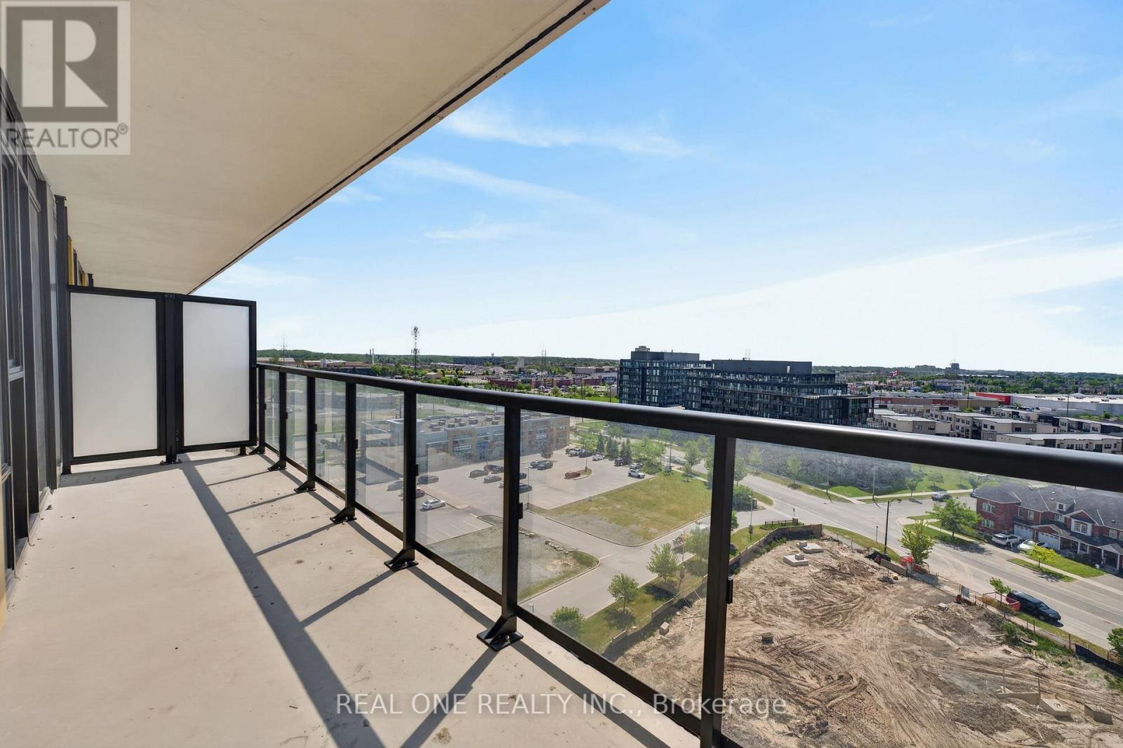 C1009 - 4878 POWERS COMMON, Burlington (Alton) — photo 11