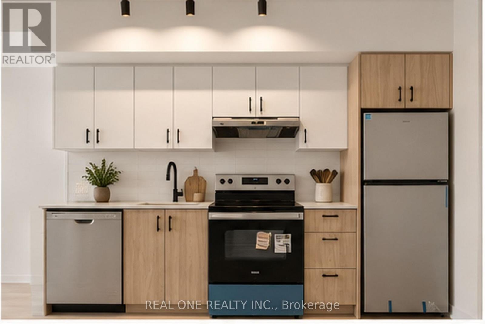 512 - 4878 POWERS COMMON, Burlington (Alton) — photo 3