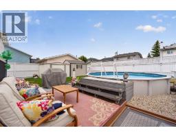 70 Pasadena Gardens NE - photo 35