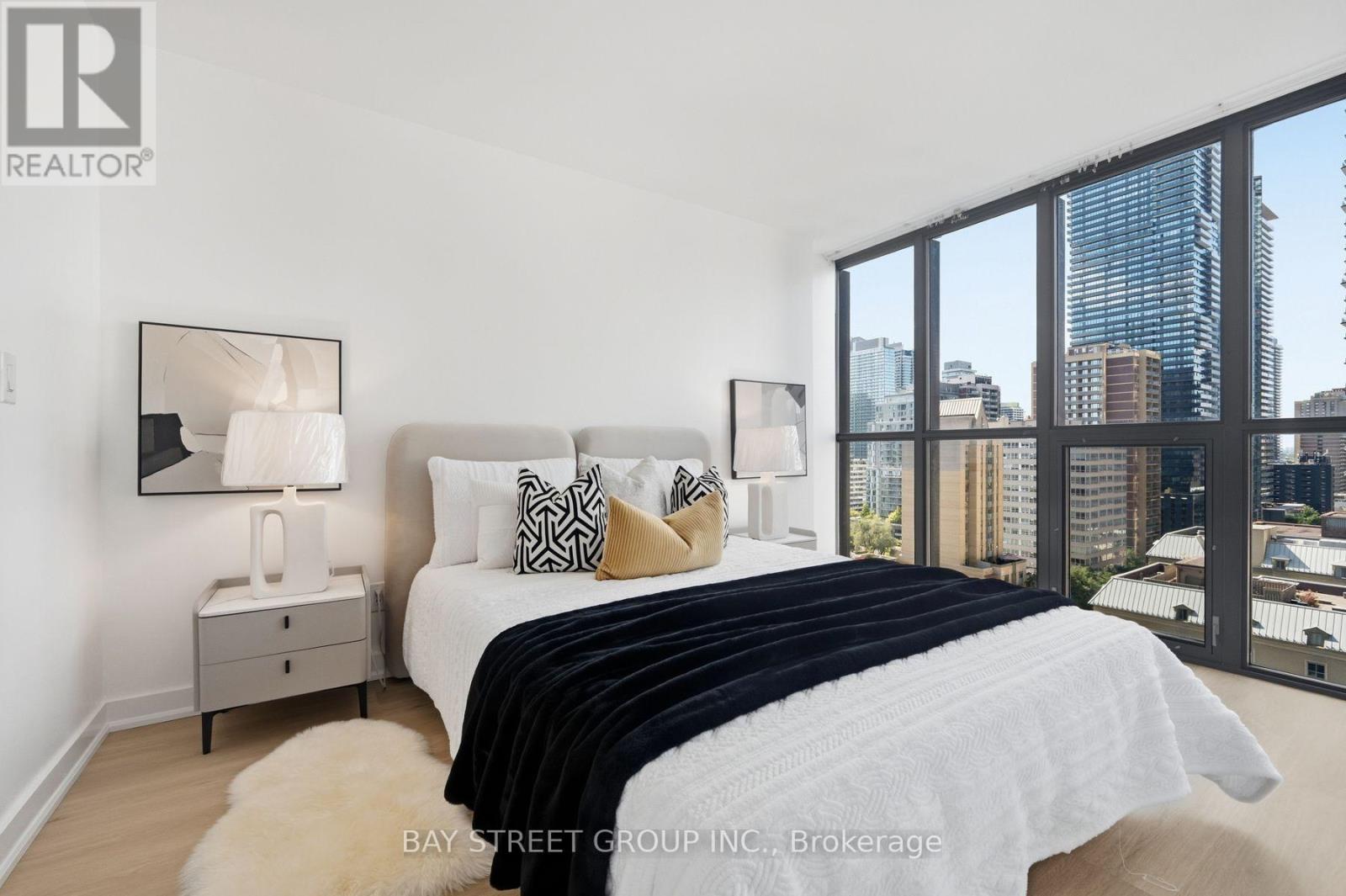 #1507 110 CHARLES STREET E - 10