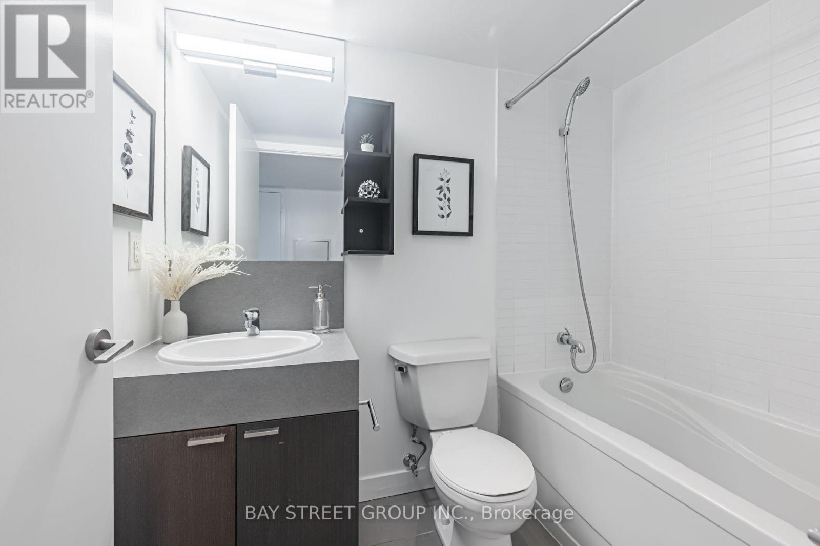 #1507 110 CHARLES STREET E - 19