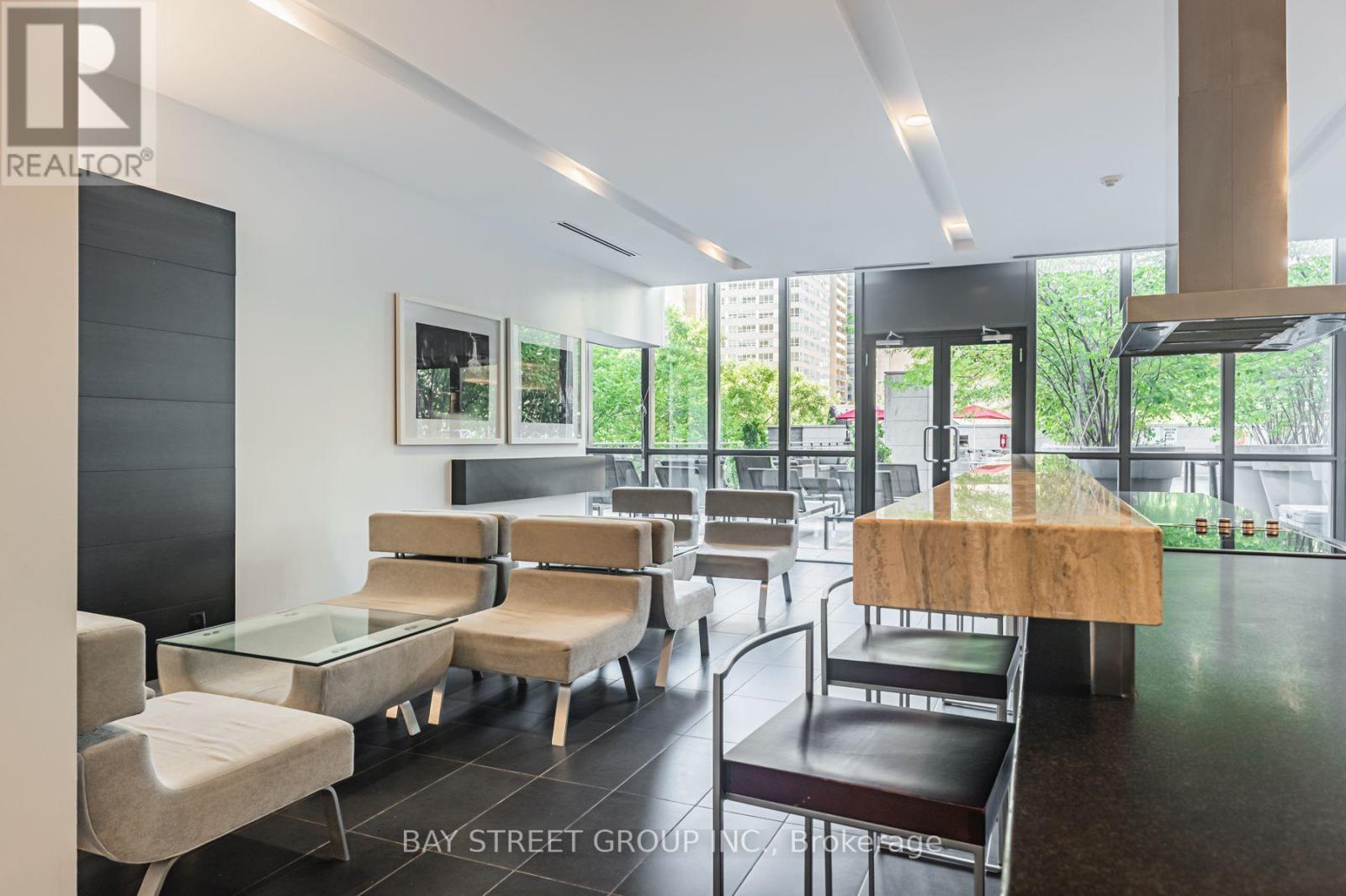 #1507 110 CHARLES STREET E - 23