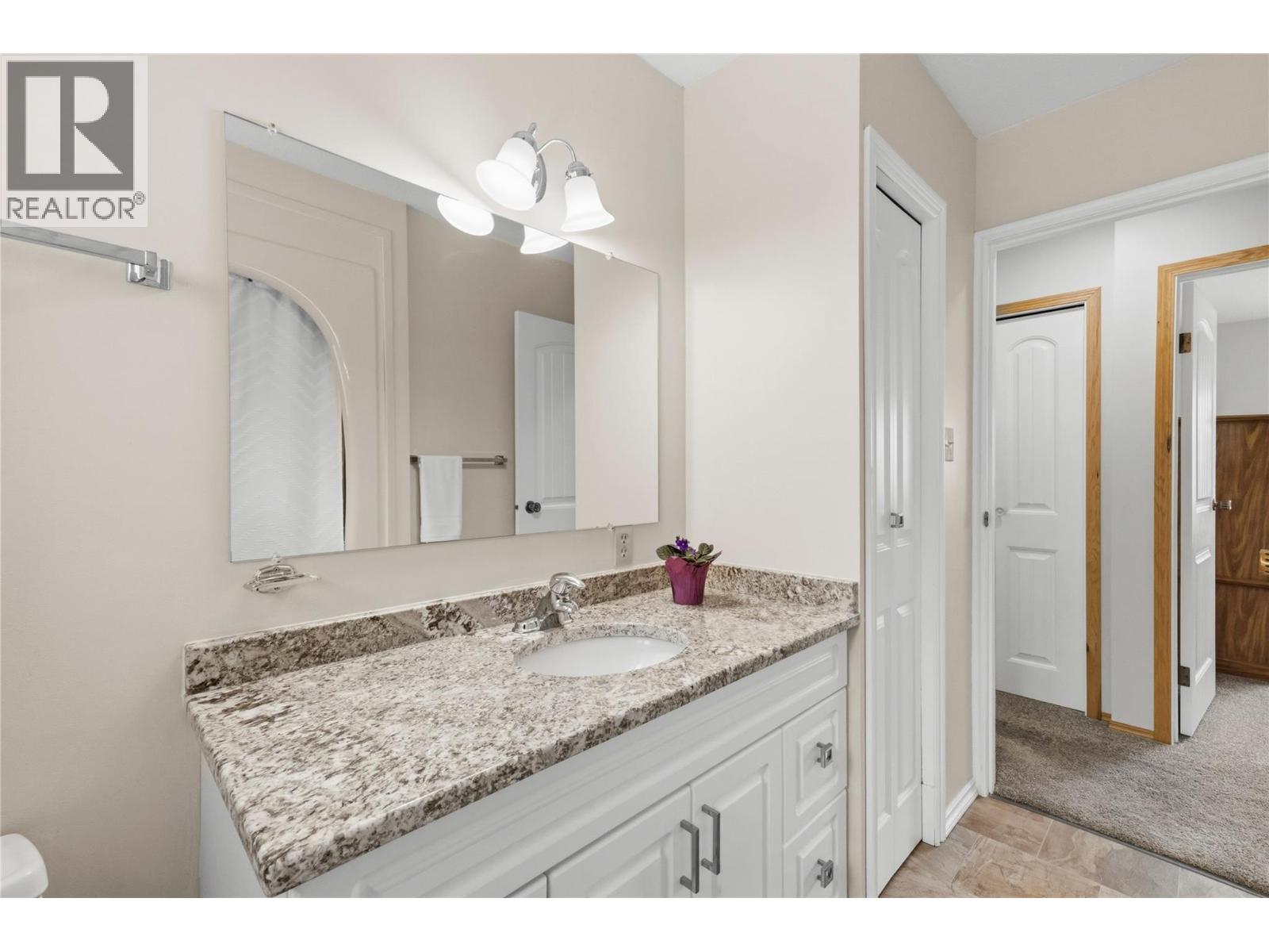  9181 Alder Street, Summerland