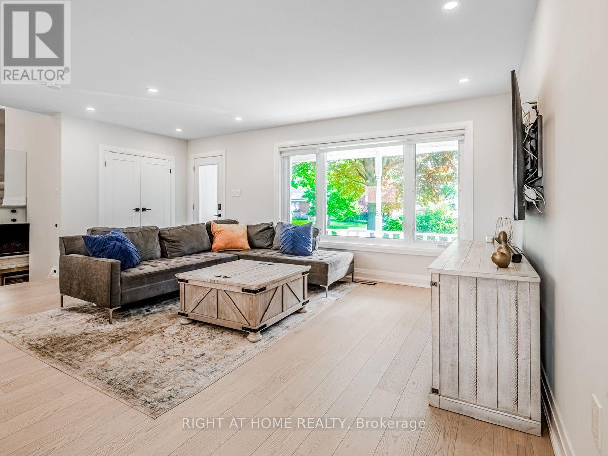 883 FRANCIS ROAD, Burlington (LaSalle) — photo 4