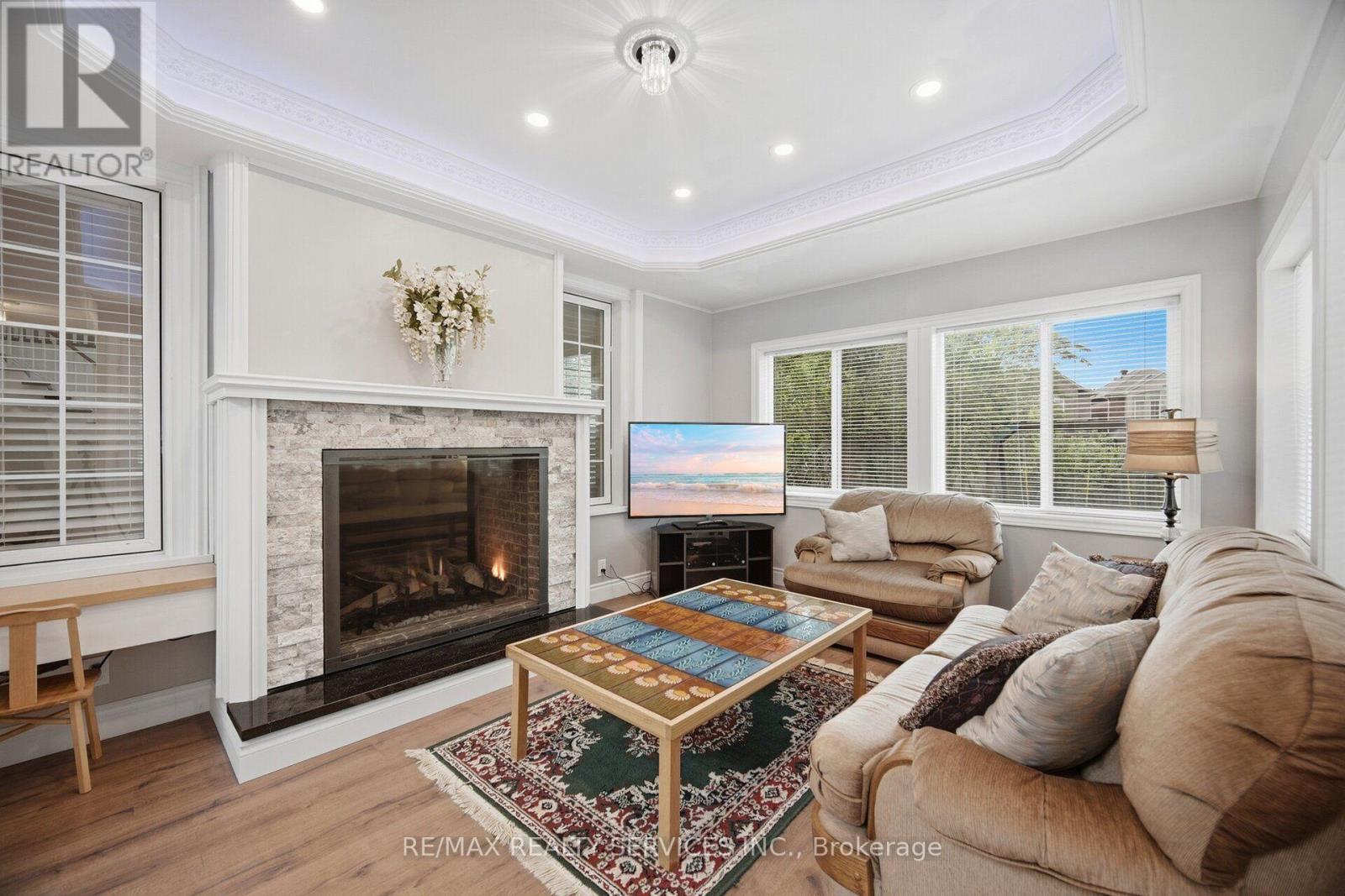 8 RIVERBANK ROAD - 21
