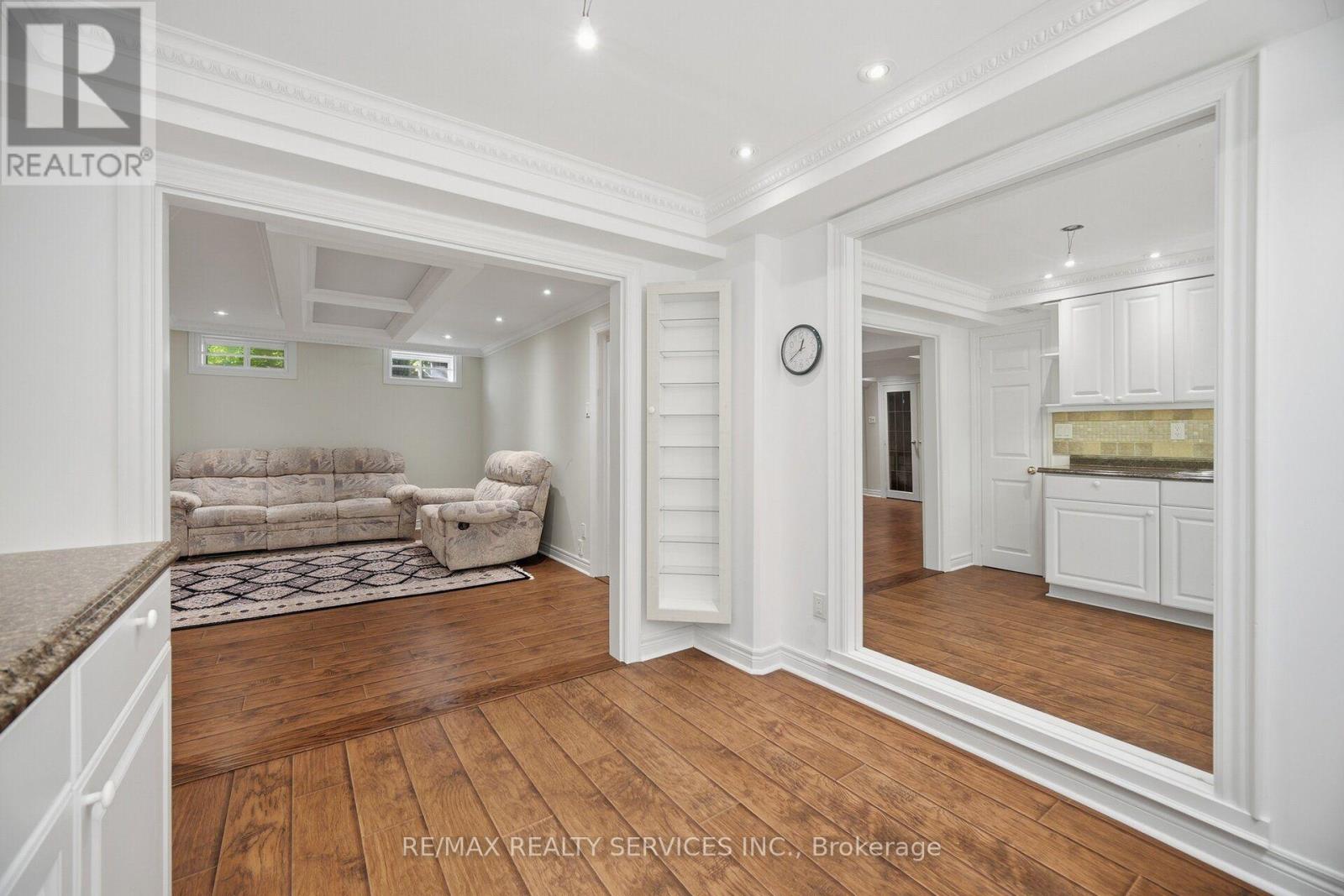 8 RIVERBANK ROAD - Image 41