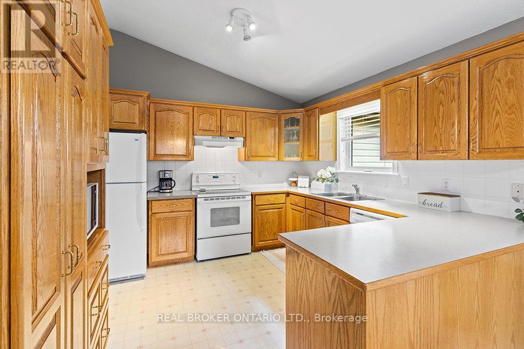 411 OLDE VILLAGE LANE, Shelburne — photo 10