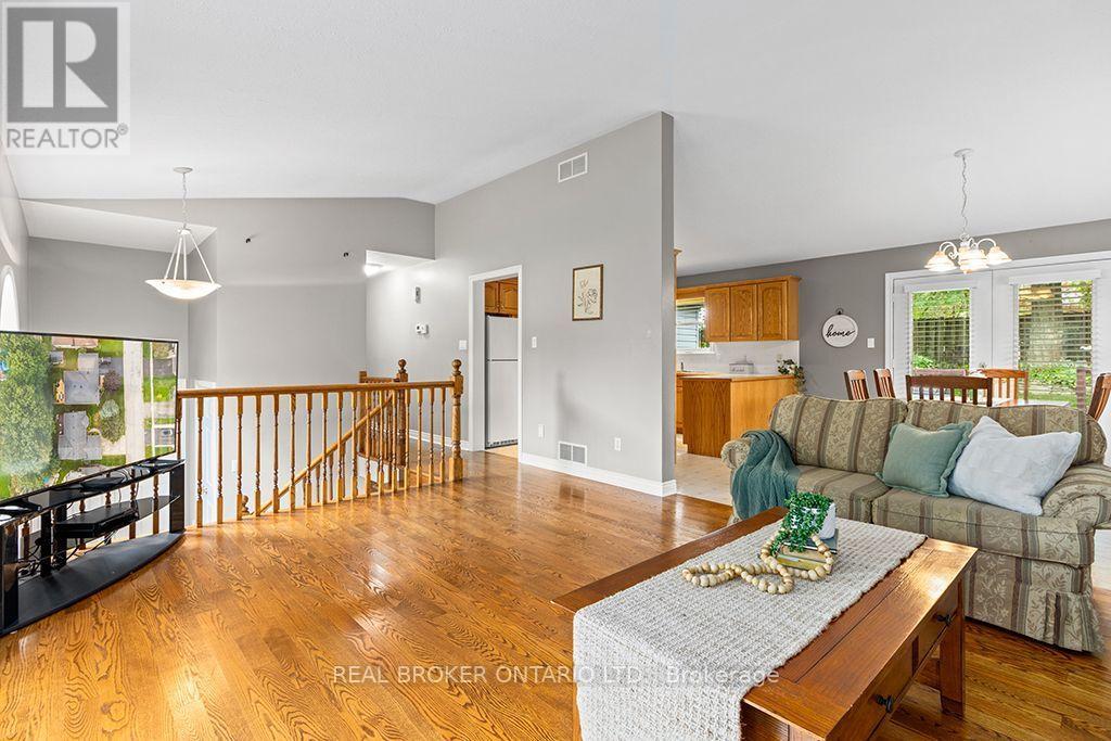 411 OLDE VILLAGE LANE - Image 18
