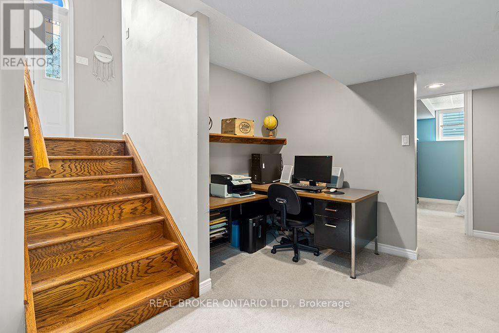 411 OLDE VILLAGE LANE - Image 27