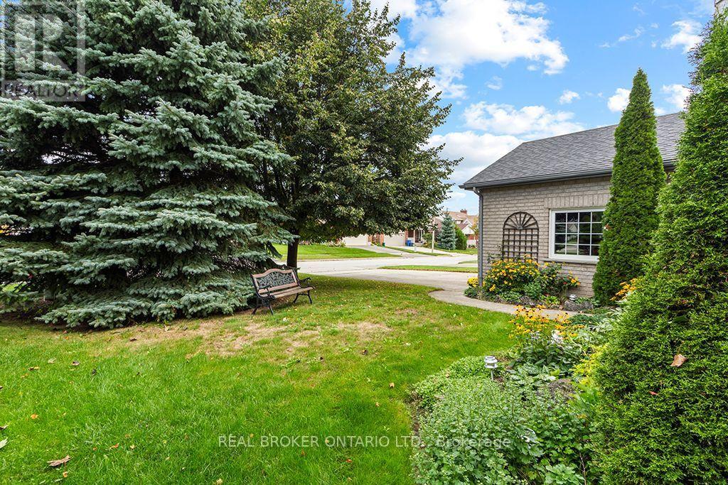 411 OLDE VILLAGE LANE, Shelburne — photo 3