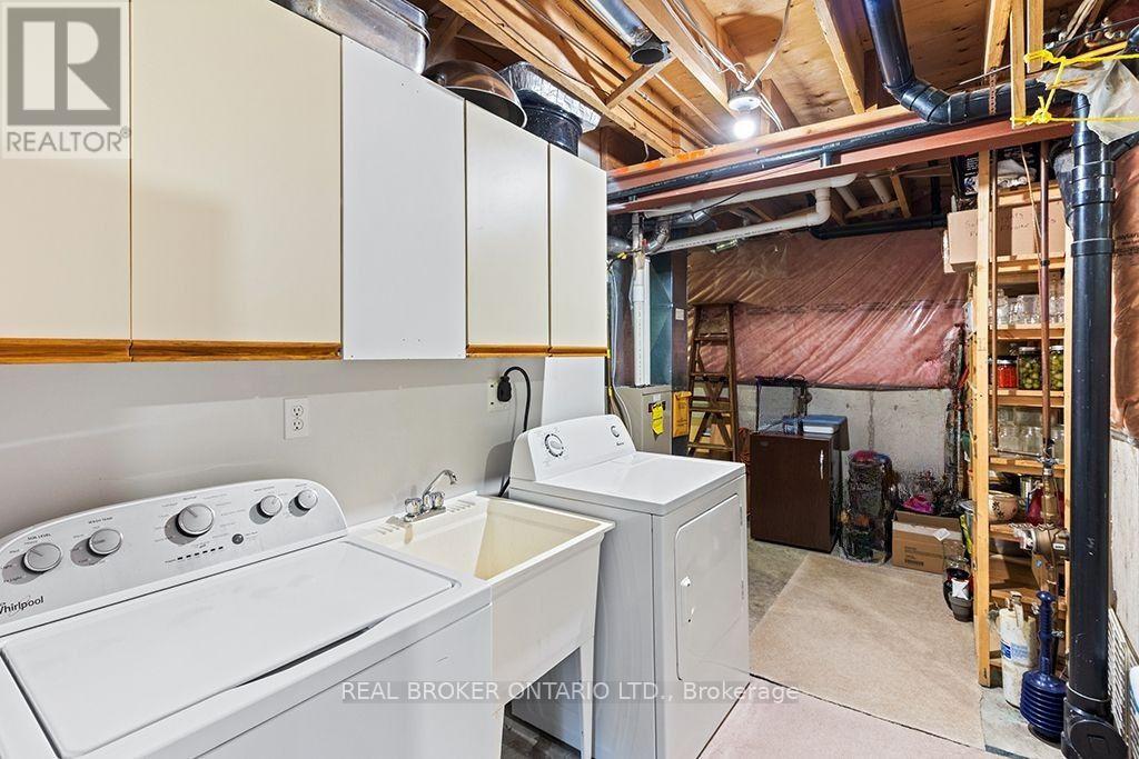411 OLDE VILLAGE LANE - Image 30