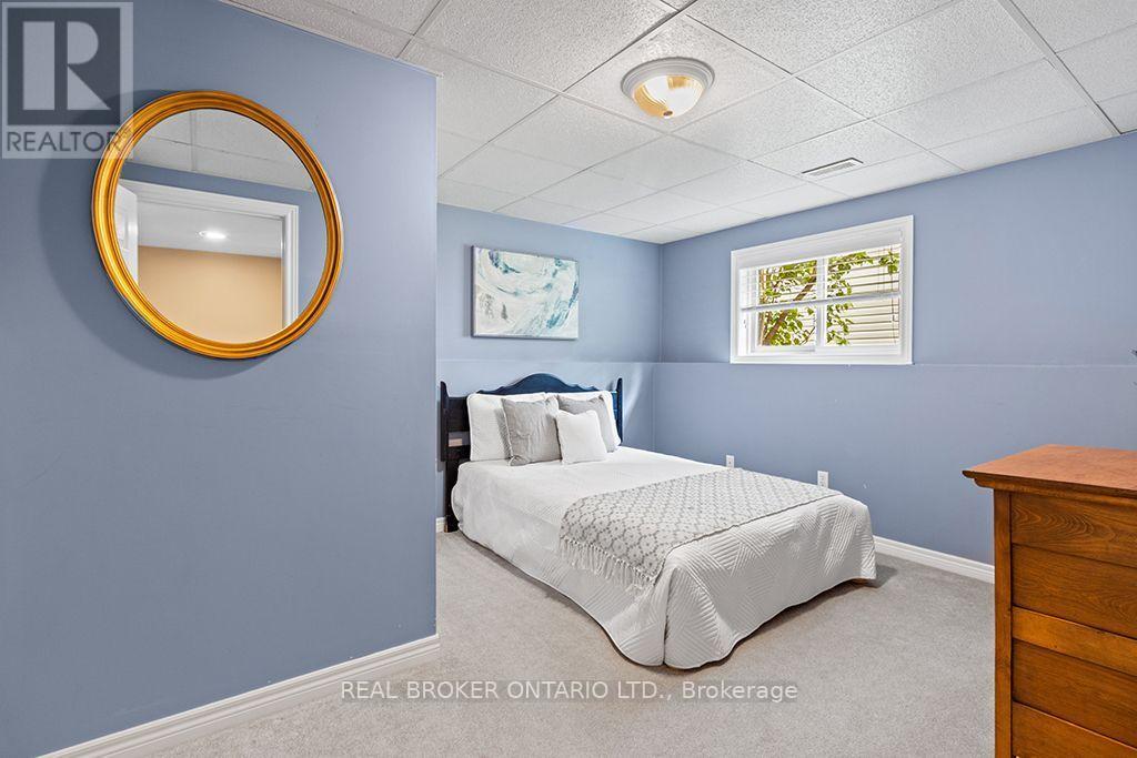411 OLDE VILLAGE LANE - Image 34