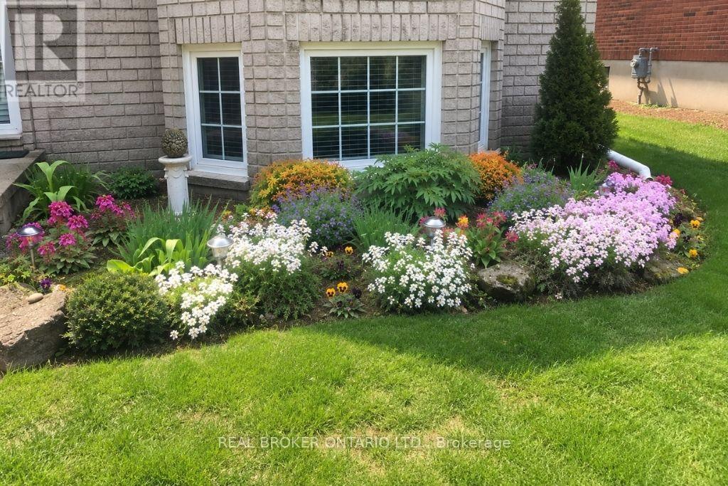 411 OLDE VILLAGE LANE, Shelburne — photo 4