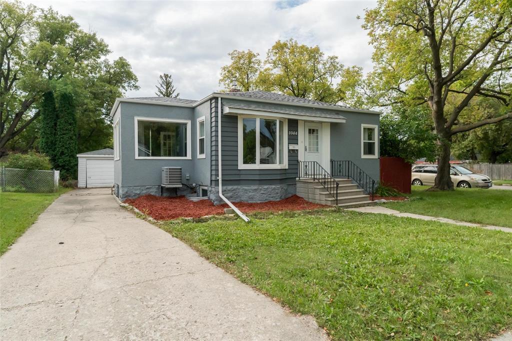 1044 Byng Place, Winnipeg, Manitoba, R3T0Y8, Winnipeg, Manitoba — photo 1 of 5