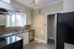 1044 Byng Place, Winnipeg, MB R3T0Y8 Photo 8