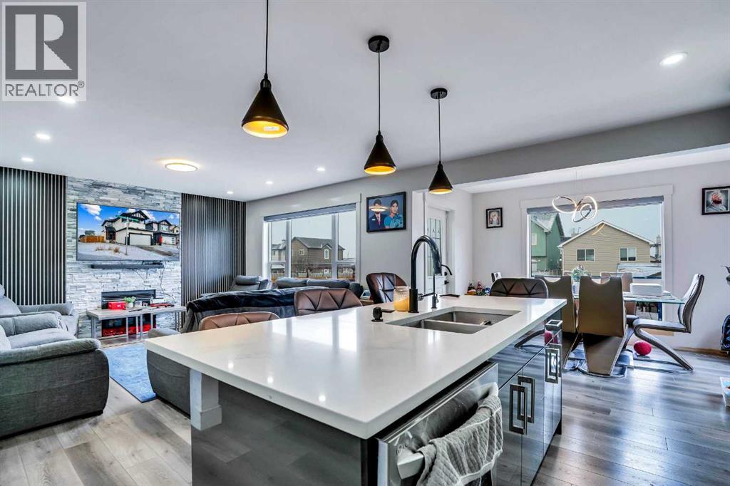 282 Saddlefield Place NE - 24